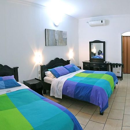 Hotel Eskalima Alajuela Eksteriør billede
